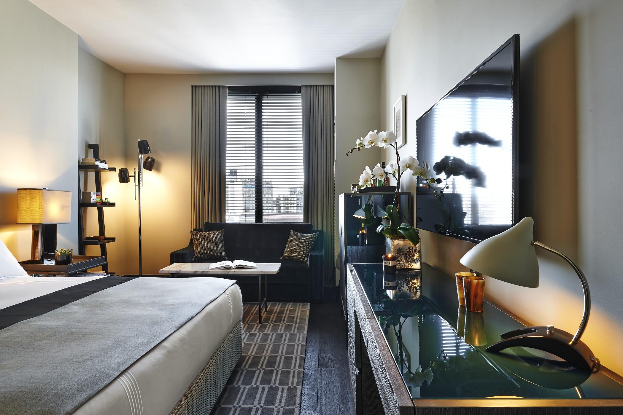 Sixty Soho Hotel New York Ngoại thất bức ảnh A room at the Mandarin Oriental, Paris