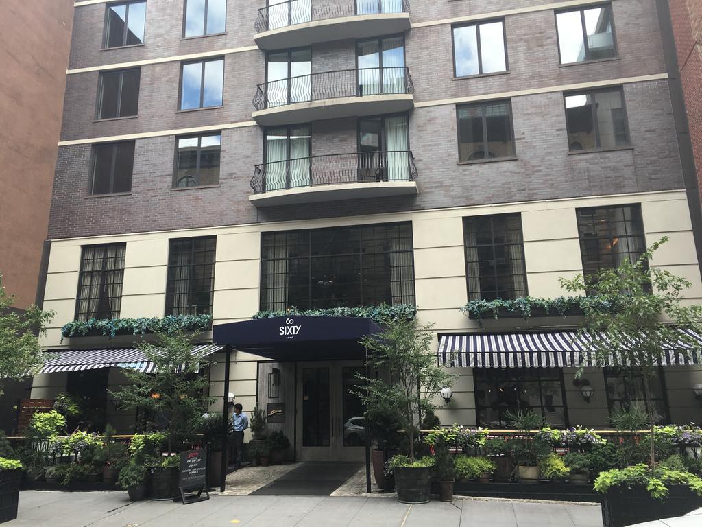 Sixty Soho Hotel New York Ngoại thất bức ảnh The entrance to 501 West 21st Street